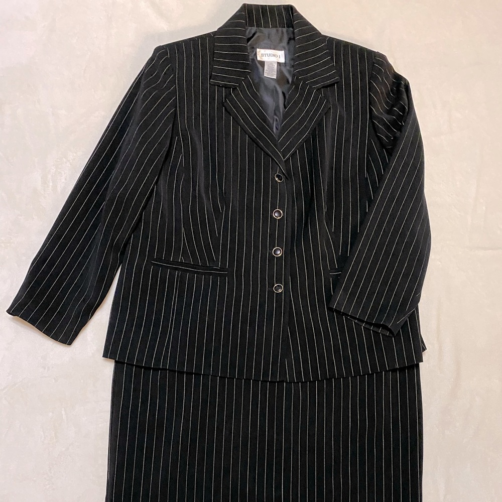 Woman Studio I Dress Suit 🌸